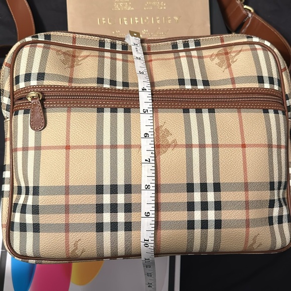 Burberry travel bag shoulder strap or crossbody. - Picture 15 of 16